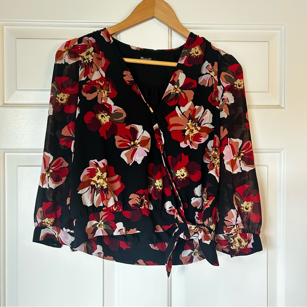 Madewell Floral Wrap Top Size Small